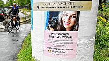 Mit dieser Plakat-Aktion hat ein Immobilienportal versucht, Aufmerksamkeit zu erregen. Doch die Wohnungssuche unter Studenten zu ...
