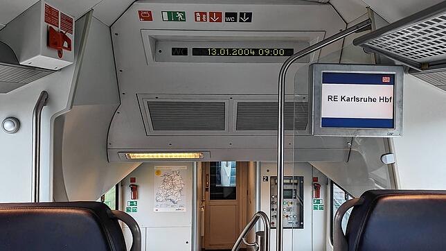 Die Schwarzwaldbahn am 29. August 2023 &ndash; und nicht am 13. Januar 2004, wie es die Anzeige angibt.