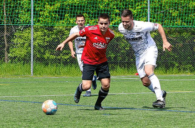 Bild 9: Bildergalerie vom Landesligaduell zwischen FC Überlingen und FV Walbertsweiler-Rengetsweiler