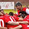 Eingeschworenes Team: Trainer Ralf Lauber und die Fußballerinnen des SV Niederhof wollen in Ebnet den Aufstieg in die Verbandsliga ...
