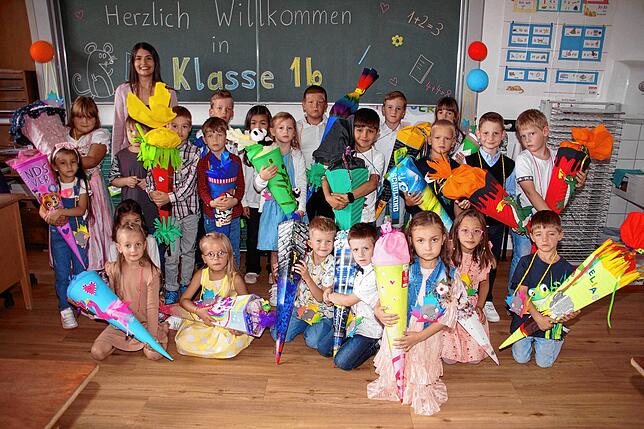 Die Klasse 1b der Friedrichschule Furtwangen mit Klassenlehrerin Joana Sandic.