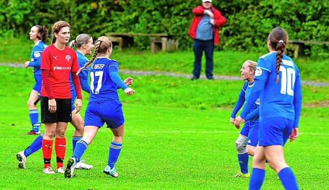 Bild 14: FC Weizen und SG Hochrhein/Geißlingen holen beim 2:2 ihre ersten Punkte – und wir haben Fotos!