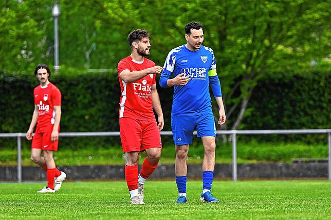 Bild 2: FC Tiengen 08 unterliegt mit 0:2 beim SV Weil – und wir haben Fotos!