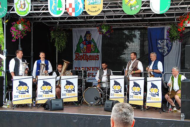 Bild 20: Die Bonndorfer feierten am Wochenende ihr 40. Schlossfest. Der Südkurier war mit dabei!