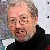 Martin Wichmann: „Diese Kübel, die Dinger stehen meistens im Weg!“ Bild: Aurelia Scherrer
