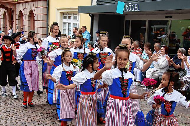 Bild 12: So schön ist unsere Heimat: Bilder vom Festumzug des 610. Schwyzertags in Tiengen