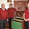 Hermann Huber, der Seniorchef des Gasthauses Hirschen in Untermettingen, mietete ab 1970 eine deutsche Musikbox von Verleiher Vetesnik ...