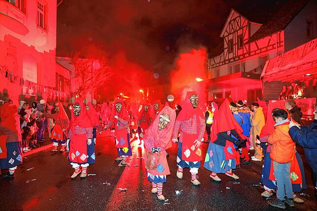 Bild 28: Jetzt geht es los! Mit dem Nachtumzug in Gottmadingen: hier gibt´s die Bilder!