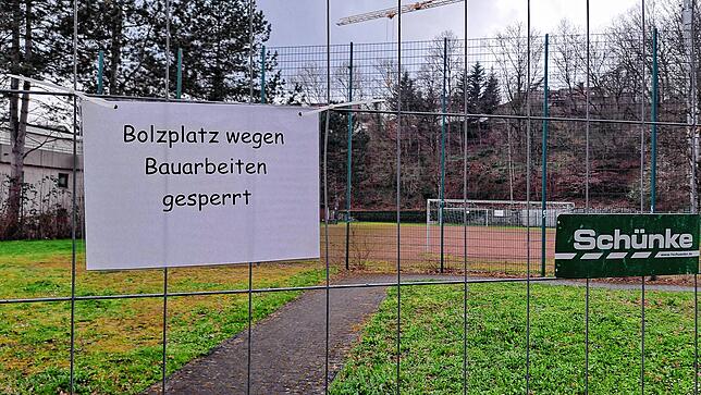 Leider ist der Bolzplatz an der Seebodenhalle seit September 2024 gerade gesperrt.