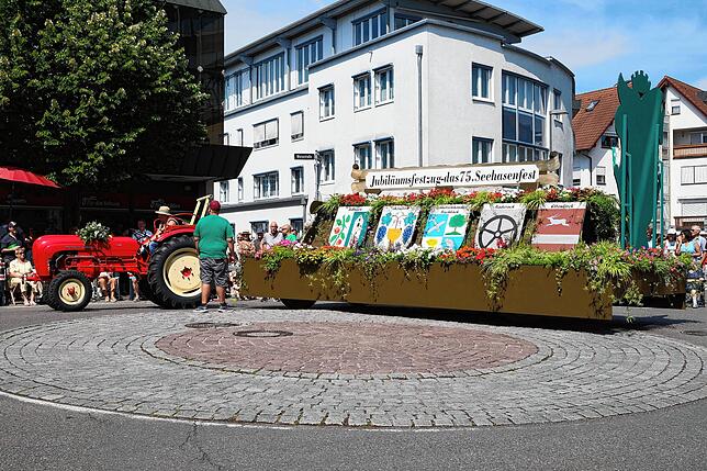 Bild 18: Hier sind die schönsten Bilder vom Seehasen-Jubiläumsfestzug