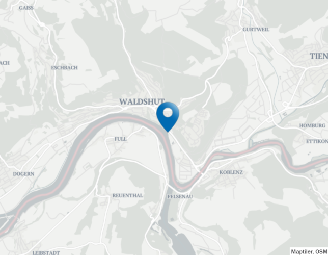 Wo die B34 durch Waldshut ganz nah kommt, unweit des Bahnhofs, steht das markante Gebäude des Rheinschlosses. Hier wurden im März rund ...