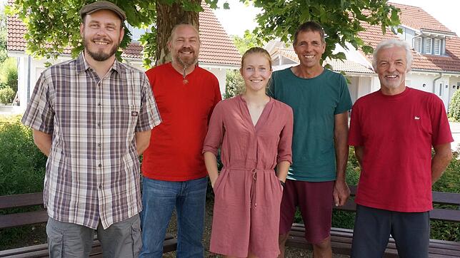 Diese Fünf und ihre Mitstreiter setzen sich dafür ein, dass Dogern in Sachen Nachhaltigkeit einen Schritt voraus ist (von links) Axel ...