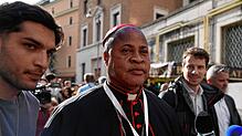 Kardinal Peter Ebere Okpaleke kommt zu Besuch in die Seelsorgeeinheit Aachtal der Orte Bohlingen, Rielasingen, Überlingen, Worblingen ...