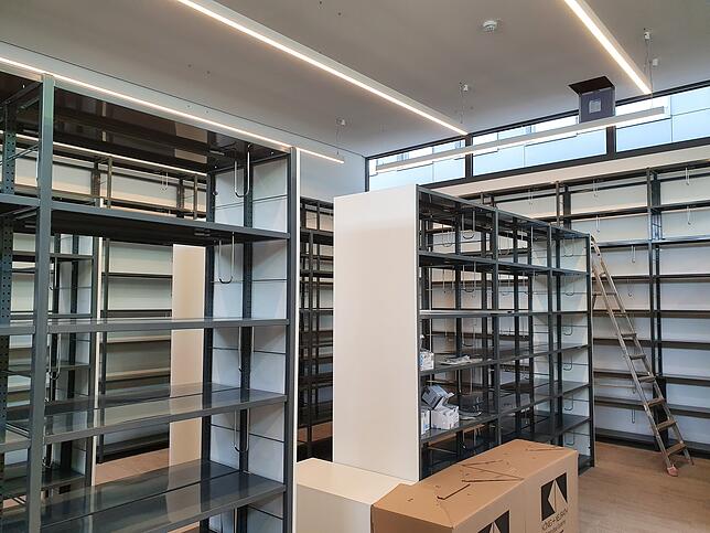 Ein Höhepunkt wird die neue Kreisbibliothek sein. Im Erdgeschoss, etwa auf Höhe der alten Schalterhalle, sind Bürger eingeladen zu ...