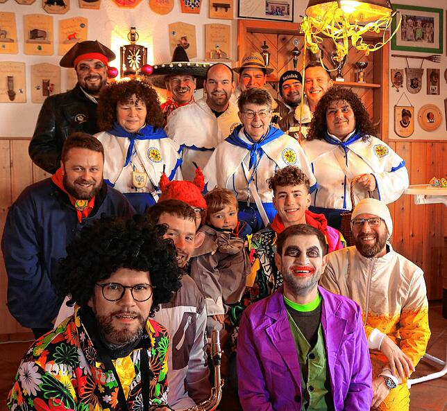 Traditioneller Treffpunkt aller Narren in Bachheim ist das Narrenhisli.