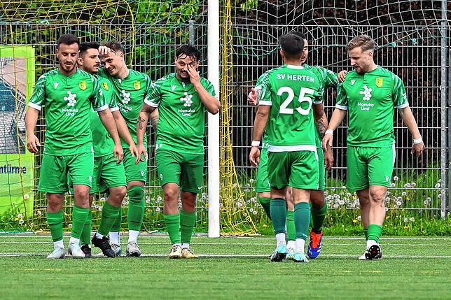 Bild 32: SV Herten besiegt den VfB Waldshut mit 6:2 – und wir haben Fotos!