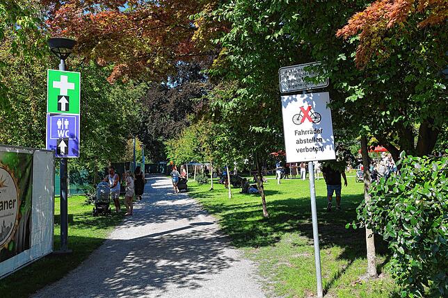 Bild 5: Gut gelaunt und gesellig am Bodensee - so endet das Stadt-gartenfest 2025