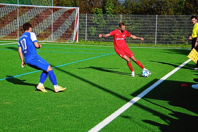 Bild 10: Die besten Bilder von der Landesliga-Partie FC Pfaffenweiler gegen FC Radolfzell!