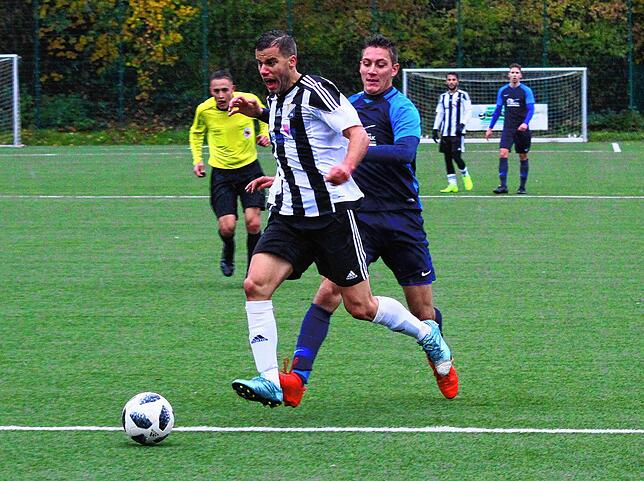 Nicht zu stoppen: Sandro Knab – hier ein Archivbild – steuerte zum 8:0 des SV 08 Laufenburg gegen den SV Weil einen Hattrick ...