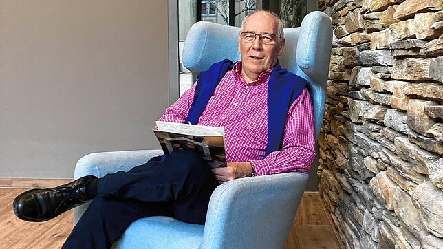 Er hat sich für einen Teilverkauf seiner Immobilie entschieden: der 68-jährige Wolfgang Plaschke in seinem Haus im Weinbaustädtchen ...