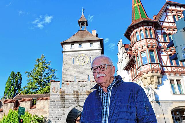 Er hofft, dass das Schnetztor seine Glocke wieder bekommt – oder zumindest eine Glocke: Peter Längle, Ehrenzunftmeister der ...