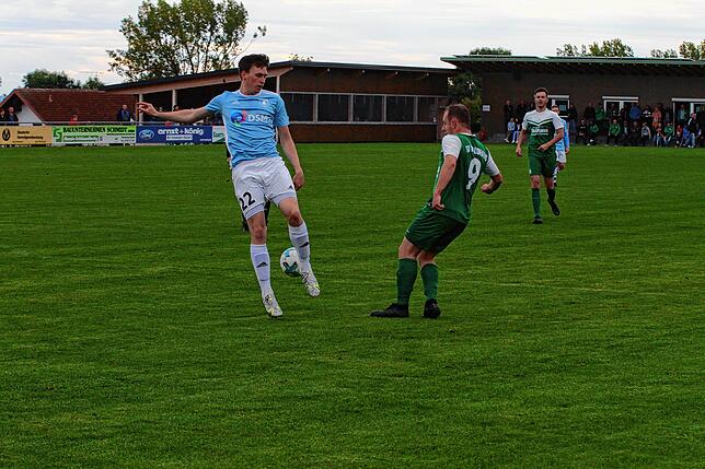 Bild 29: SV Waldhaus bezwingt den SV Obersäckingen mit 4:0 &ndash; und wir haben Bilder!