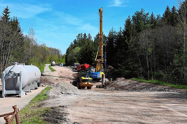 Das aktuelle Bild von der Baustelle verdeutlich, warum eine einseitige Sperrung der L 181 zwischen Pfaffenweiler und Villingen für den ...