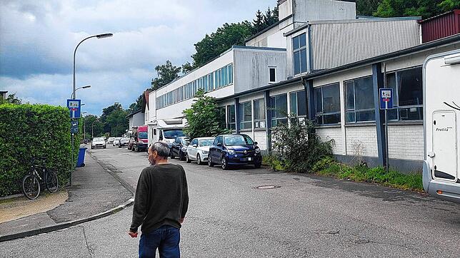 So sieht das Veeser-Areal am Haidelmoosweg in Fürstenberg derzeit aus. Die alten Gebäude der Plastic-Werke stehen noch, dahinter wächst ...