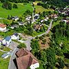 Blick aus der Vogelperspektive auf Schmitzingen. Der Ortsteil nördlich von Waldshut, im Tal gelegen, hat aktuell (1. Juni 2023) 374 ...