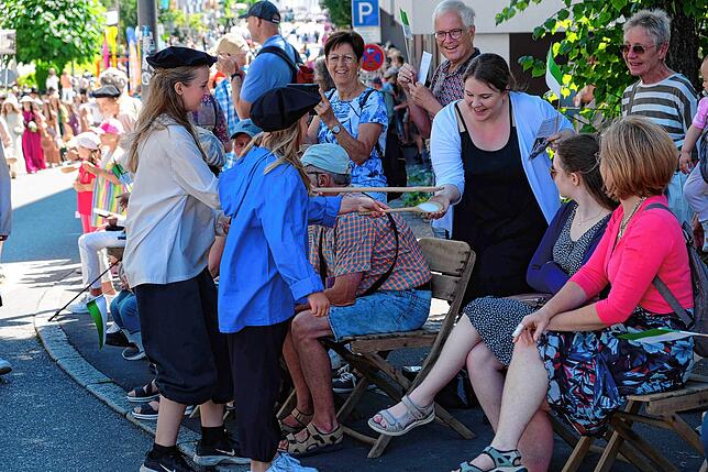 Bild 11: Bilder vom Seehasen-Umzug in Friedrichshafen – Teil 3