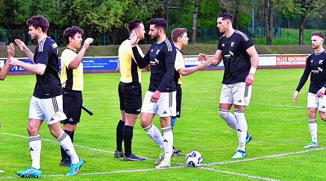 Bild 6: SV 08 Laufenburg besiegt den FC Tiengen 08 im Hochrhein-Derby mit 4:2 – und wir haben Fotos!