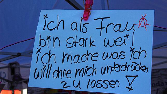 Starke Botschaft zur Gleichstellung und 100 Jahre Frauenwahlrecht bei einer Veranstaltung zum Internationalen Frauentag in Singen.
