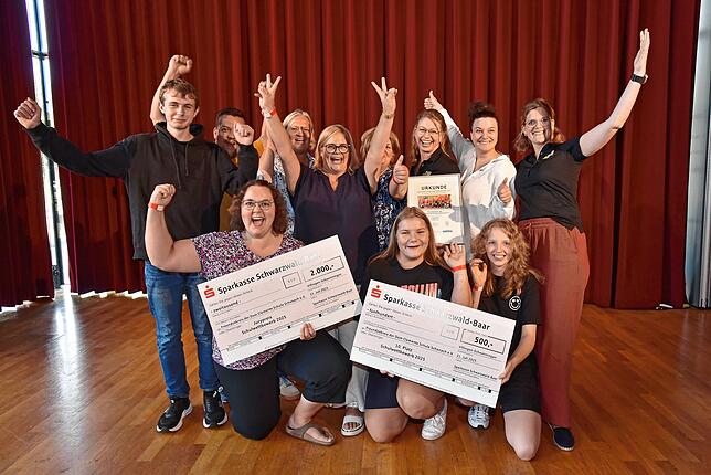 Der Freundeskreis Dom Clemente Schule Schonach gewinnt zweimal: 2000 Euro beim Jurypreis und 500 Euro beim Voting.