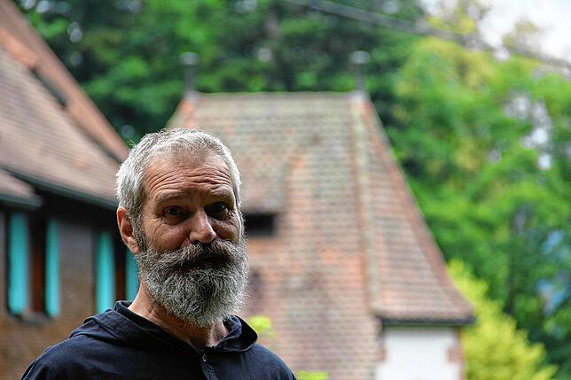 Klausner aus Überzeugung: Bruder Otto treibt seit einem guten Jahr die Einsiedelei bei Wolfach um.
