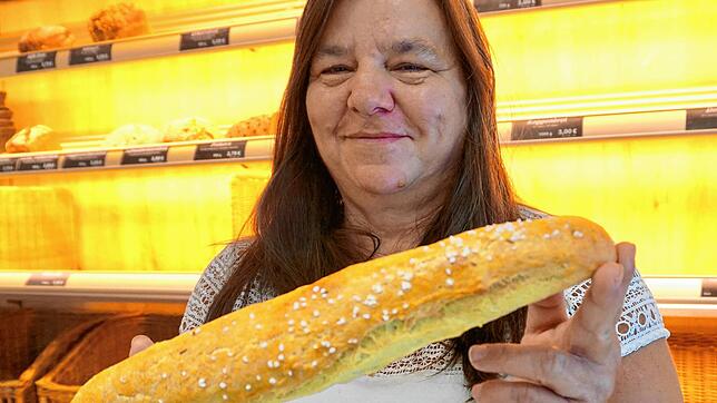 Eine Seele kostet bei Karin Schmatz 1,20 Euro, mit Butter drauf 40 Cent mehr. Dafür gibt es in anderen Bäckereien nicht mal eine ...