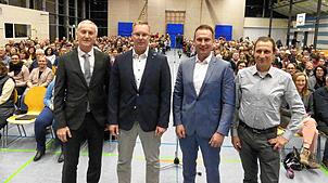 Die vier Kandidaten für den Bürgermeisterposten in Schwenningen (von links) Ewald Hoffmann, Florian Lessner, Thomas Blazko und Rainer ...