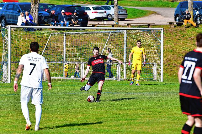 Bild 16: SG FC Wehr/Brennet gelingt wichtiges 1:0 gegen den FC RW Weilheim &ndash; und wir haben Bilder!