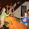 Musik zum Mitmachen: Angelika Heller, Leiterin des Schwarzwaldhaus der Sinne, führt auch kleine Gruppen gerne durch das Museum.