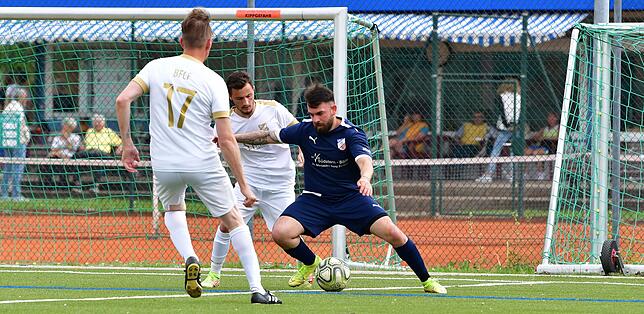 Bild 9: VfB Waldshut besiegt Bosporus FC Friedlingen mit 7:0 &ndash; und wir haben Bilder!