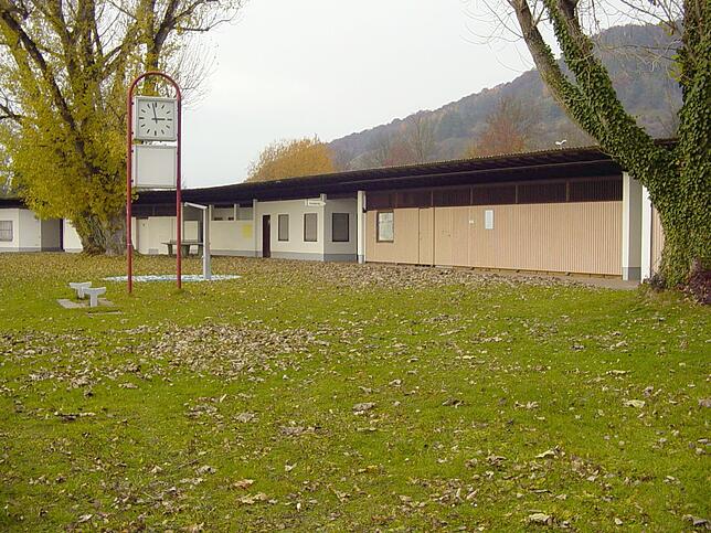 In diesem Gebäude am damaligen Strandbad in Sipplingen war die DLRG-Ortsgruppe bis zum Abriss im Jahre 2004 unterbracht. Zunächst nur ...