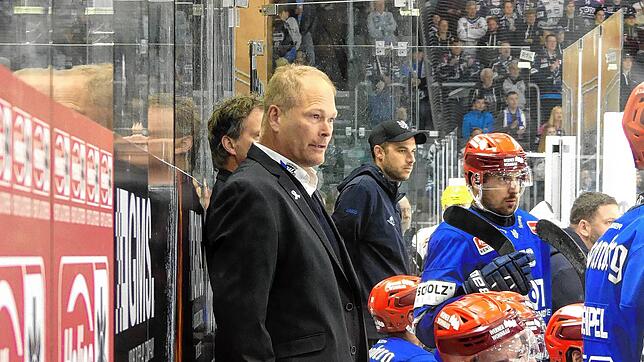 Steve Walker geht am Freitag in Mannheim in seine zweite DEL-Saison als Chefcoach der Schwenninger Wild Wings. Bild: Fröhlich