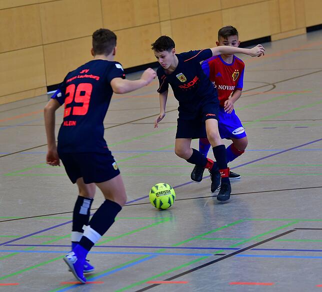 Bild 6: U15-Nachwuchs des FC Basel schenkt dem Gastgeber alle Neune ein
