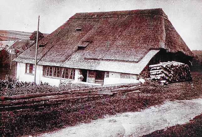 Der Kellerhof in Großherrischwand, der heute nicht mehr besteht, in einer Fotografie aus der Zeit zwischen dem Ersten und Zweiten Weltkrieg.
