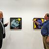 Am Samstag wird in Städtischen Galerie eine Ausstellung mit Werken von Hermann Hesse eröffnet. Kulturamtsleiter Andreas Dobmeier (links) ...