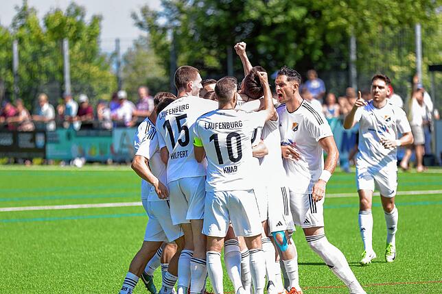 Bild 32: SV 08 Laufenburg siegt 5:2 im ersten Relegationsspiel beim FC Pfaffenweiler – wir haben Fotos!