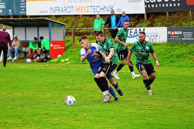 Bild 6: Unsere besten Bilder der Landesliga-Partie zwischen dem FC Radolfzell und dem VfR Stockach