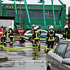 An der Aral Tankstelle im Industriegebiet rückte ein Großaufgebot der Feuerwehr an. Zuvor war Rauch aus dem Stromkastengebäude gekommen.