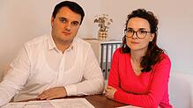 Ardian und Linda K. müssen aus ihrer Wohnung ausziehen, weil das Haus abgerissen wird. Sie sagen, ihnen sei eine günstige Wohnung in ...