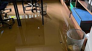 Bild : Hochwasser Rotach Apotheke Oberteuringen