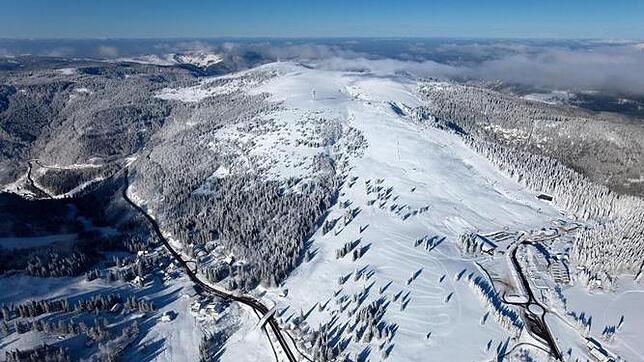 Feldberg im Schwarzwald Eldorado für Wintersportler - zumindest wenn genug Schnee liegt: der Feldberg im Schwarzwald. Foto: Hochschwarzwald Tourismus GmbH